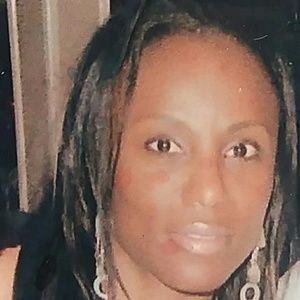 Meet your Posher, Clarissa